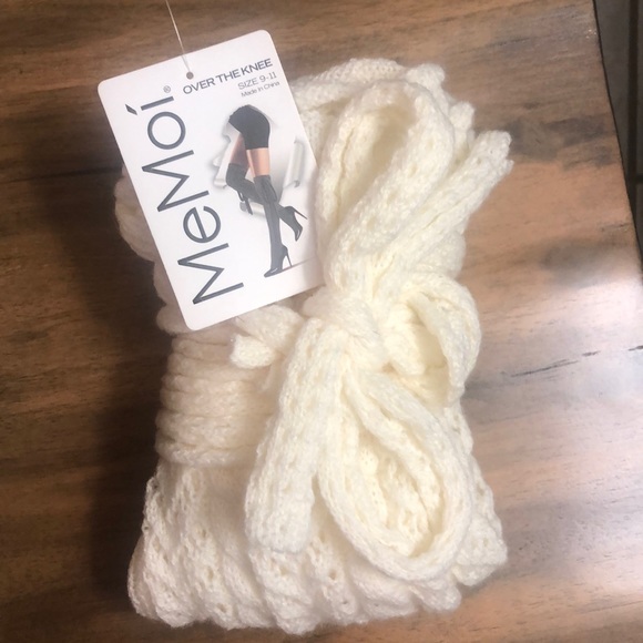 **SOLD** NWT MeMoi Chunky Pointelle Knit Over The Knee Bow Socks - Picture 2 of 5
